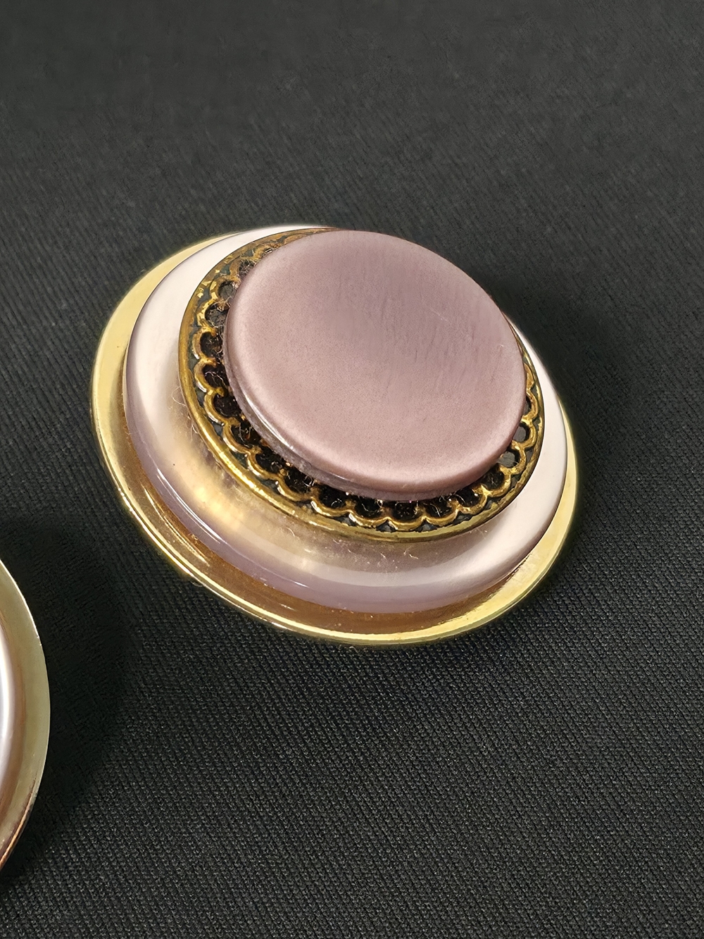 Vintage Pink Moonglow Lucite Button Clip On Earrings Gold Tone 1.5” - Picture 3 of 7